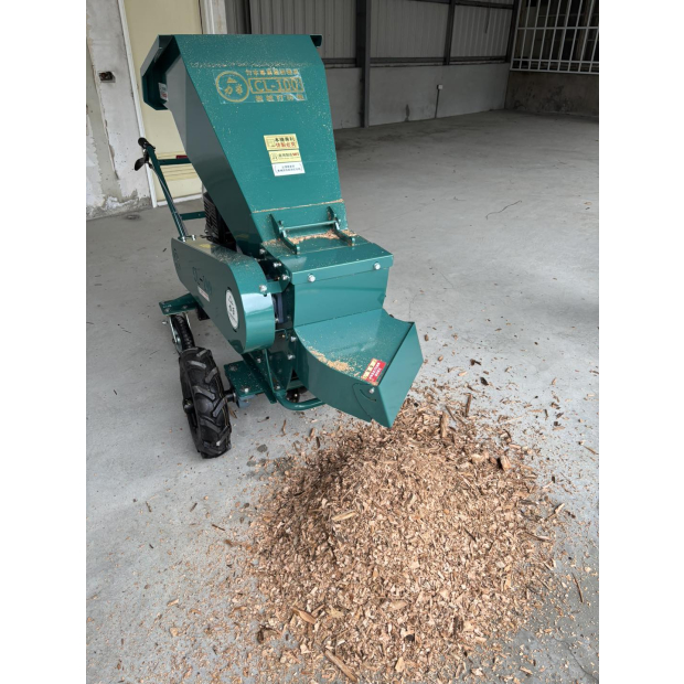 力本-CL100樹枝打碎機-1.jpg